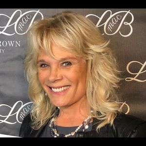 Meet your Posher, Janice